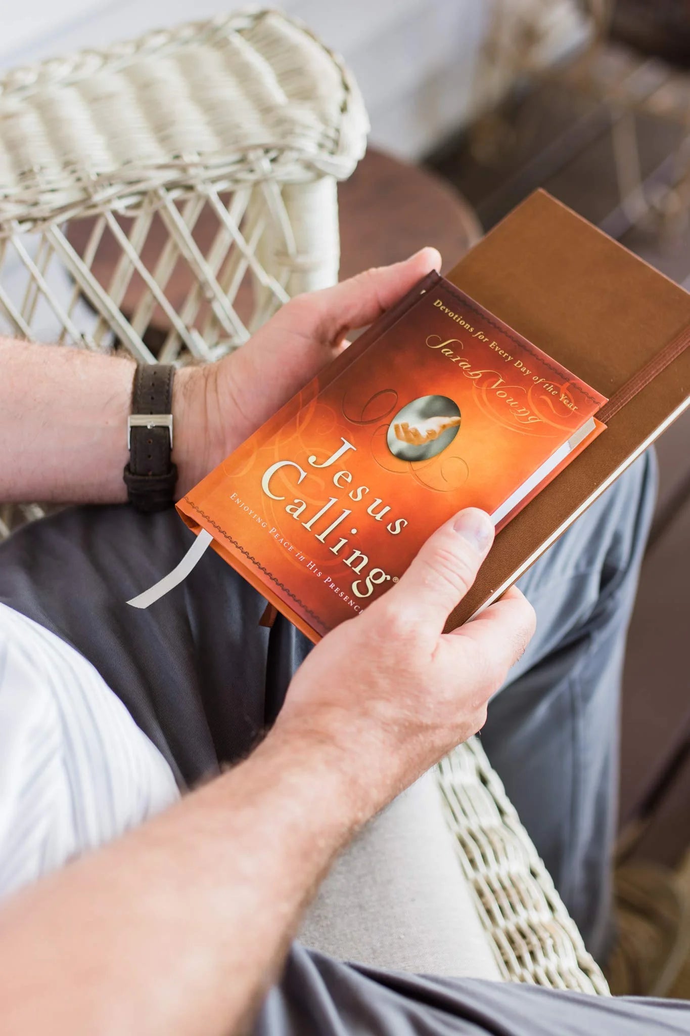 Jesus Calling: Enjoying Peace in His Presence (Hardcover)