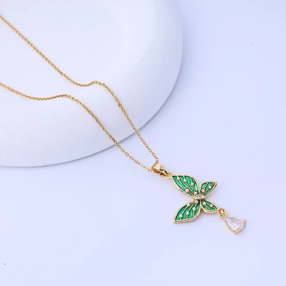 Fashionable and High-End Green Pearl Butterfly Water Droplet Necklace for Female Actors, Elegant Temperament, Versatile Titanium