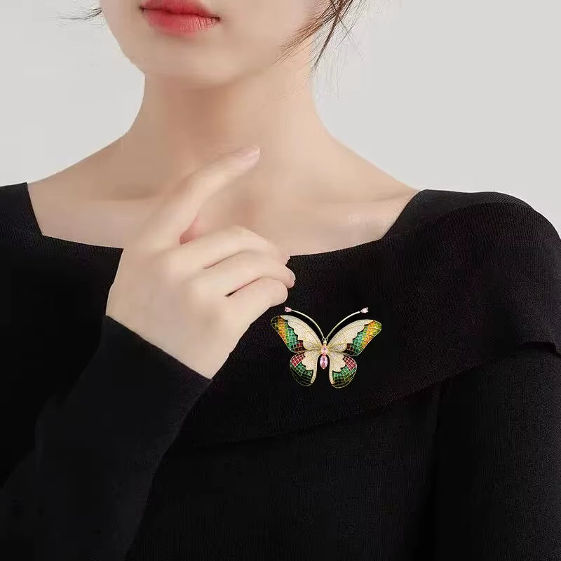 Trendy Multicolour Alloy Butterfly Brooches for Women Metal Crystal Insect Brooch Party Birthday Winter Jewelry