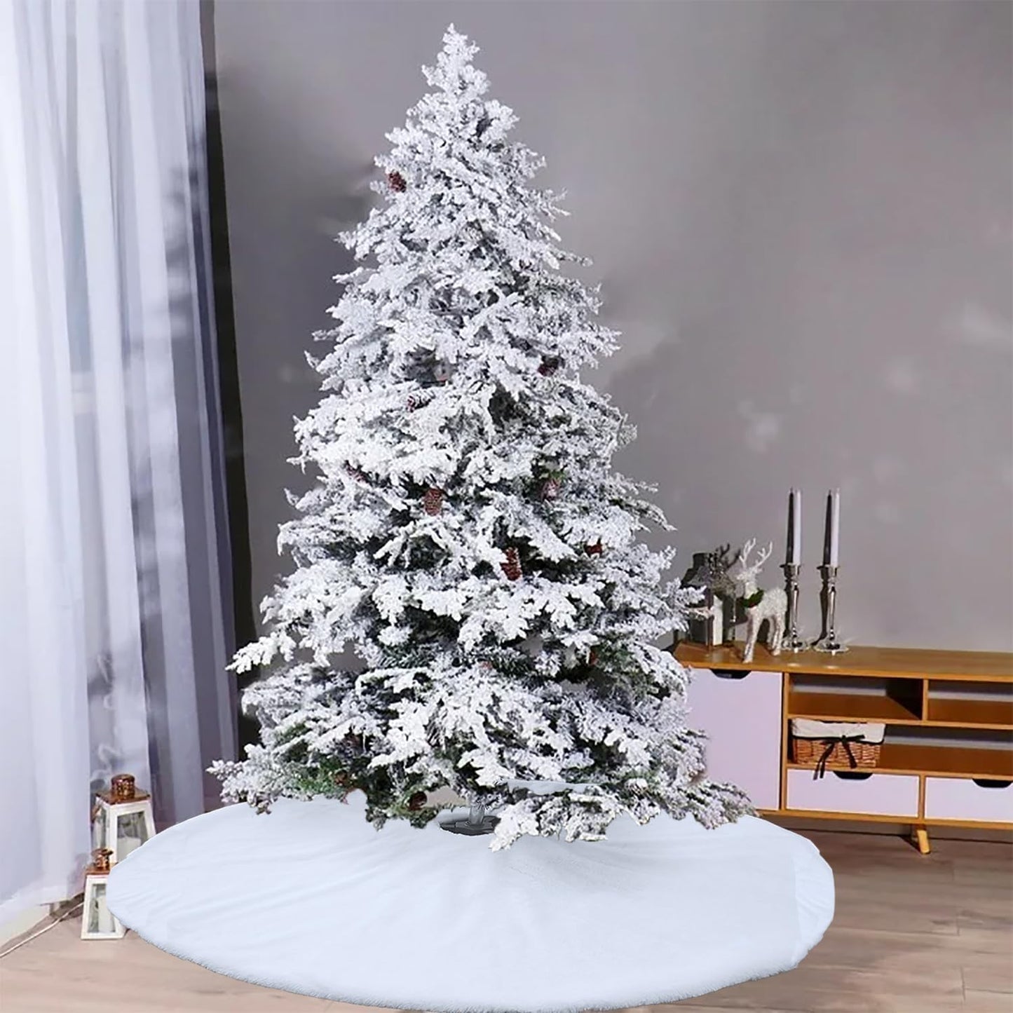 60-Inch White Faux Fur Christmas Tree Skirt for Holiday Decor