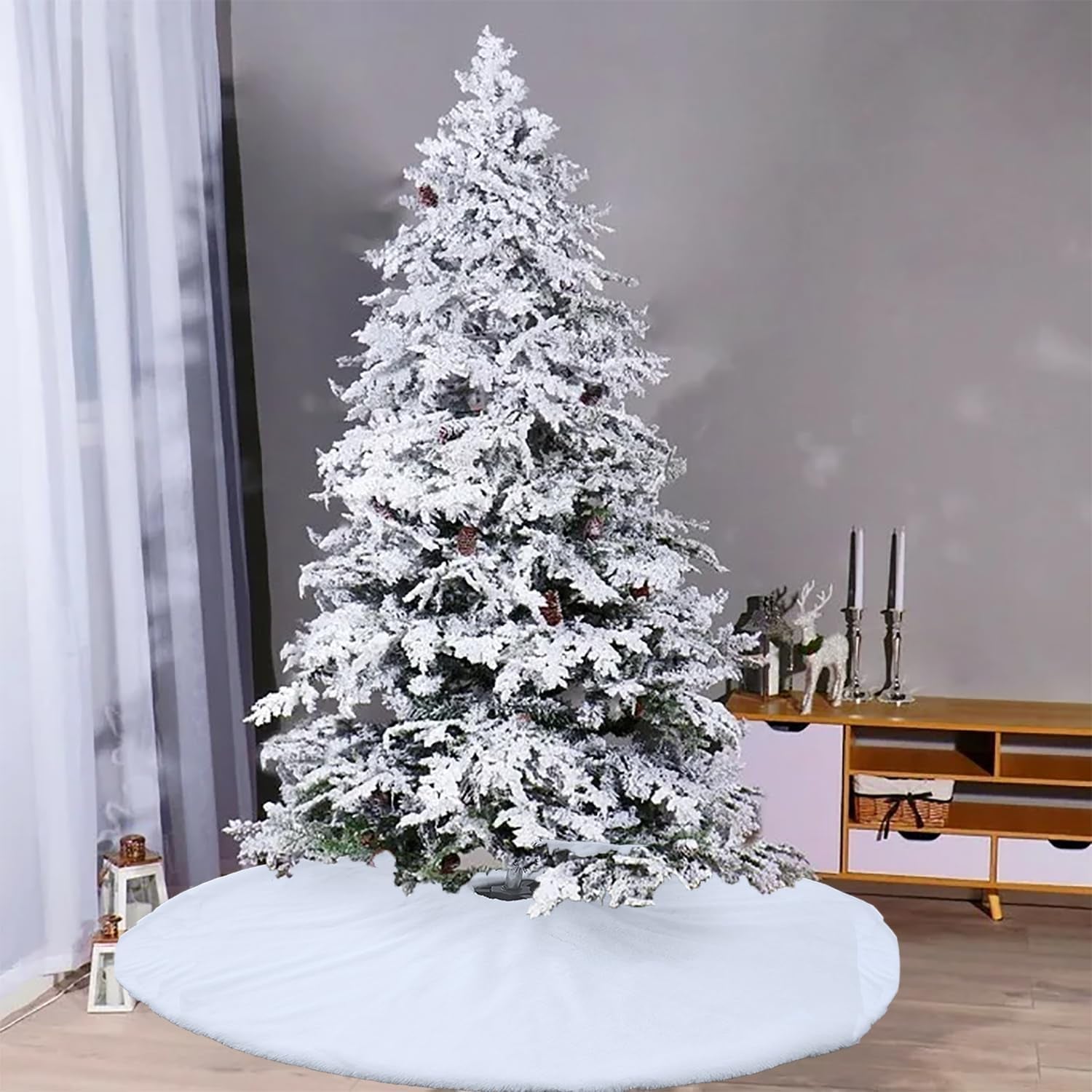 60-Inch White Faux Fur Christmas Tree Skirt for Holiday Decor