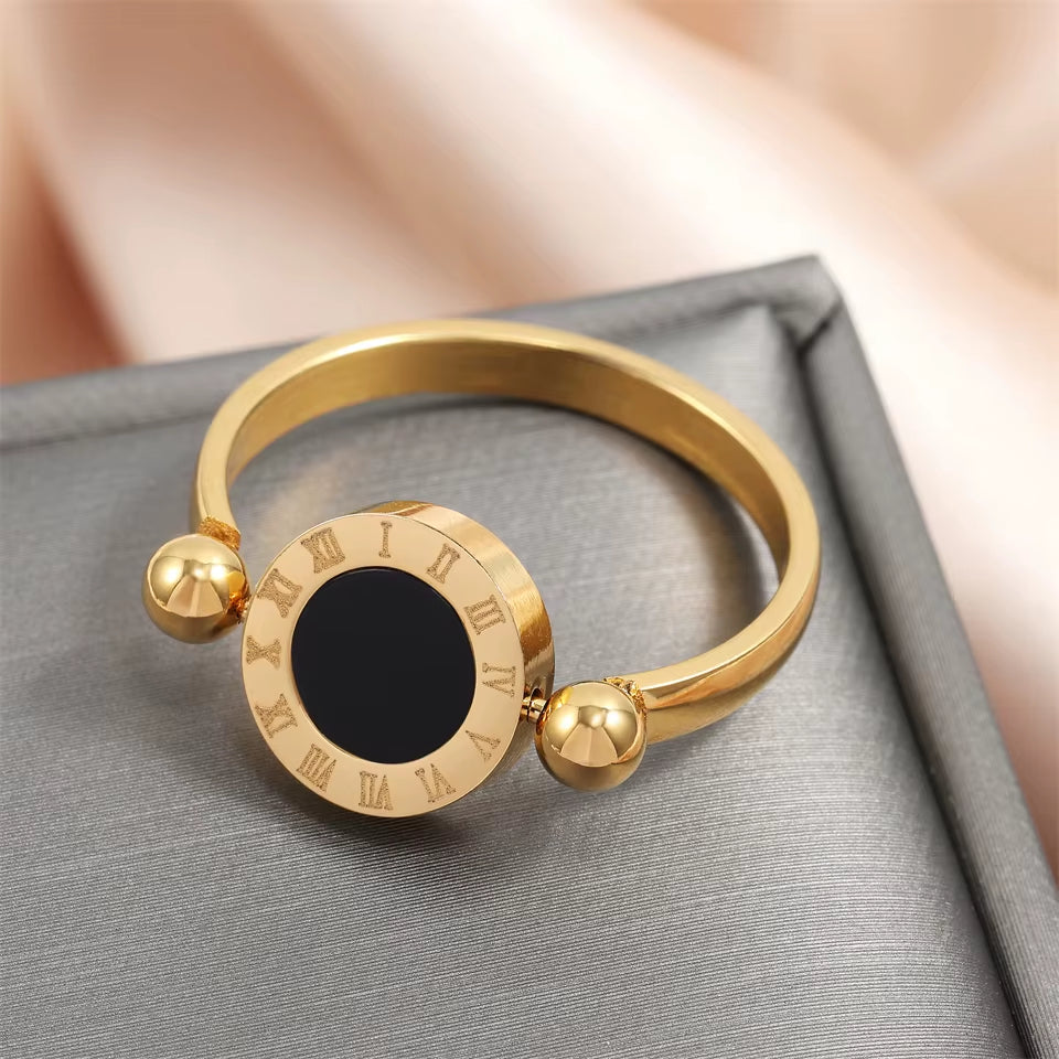 Rotated Fashion Titanium Stainless Steel Roman Numeral Ring for Women Men Black and White Color Shell Finger Jewelry