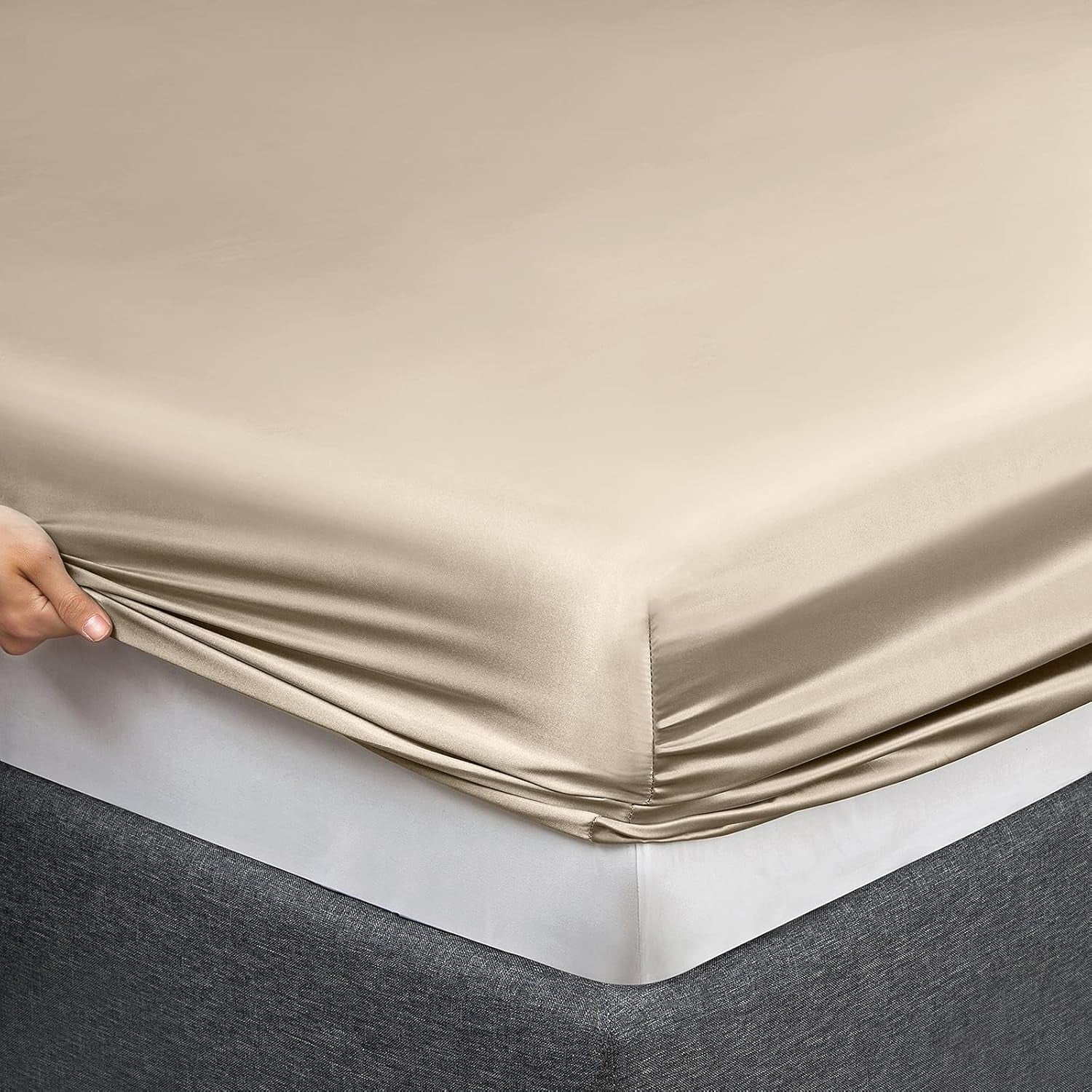 Satin Sheets Queen Size Silky Soft Satin Bed Sheets Taupe Sheet Set, 1 Deep Pocket Fitted Sheet + 1 Flat Sheet + 2 Pillowcases