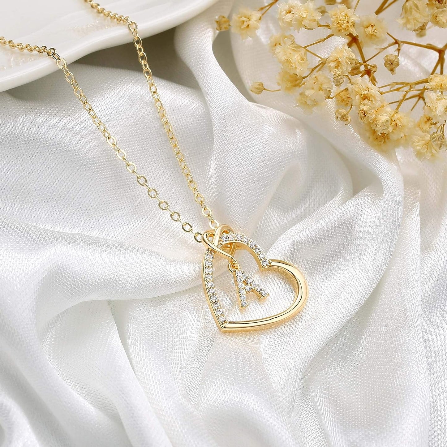 Heart Initial Necklaces for Girls Teen Women, Cubic Zirconia Heart Pendant Necklace, Dainty Initial Heart Necklace Letter a - Z Jewelry Gifts for Girls Women