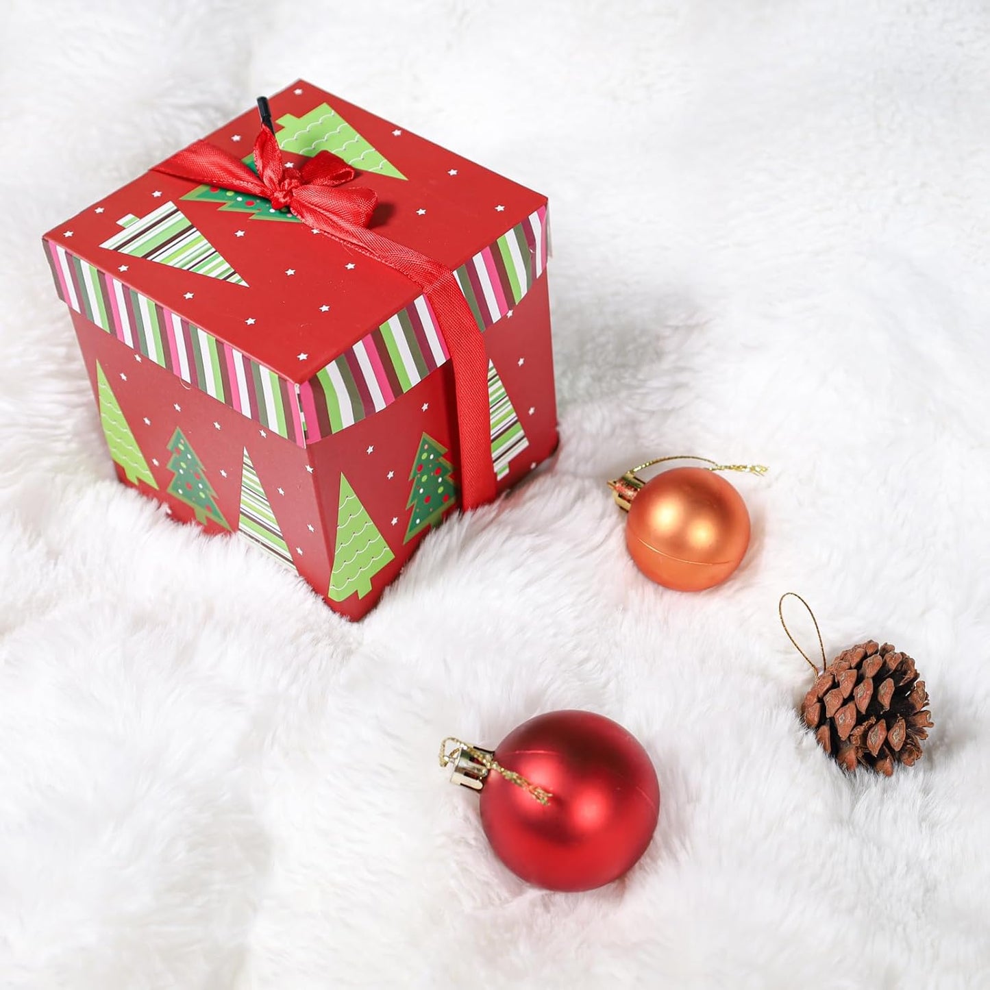 35-Inch White Rabbit Fur Christmas Tree Skirt for Holiday Decor