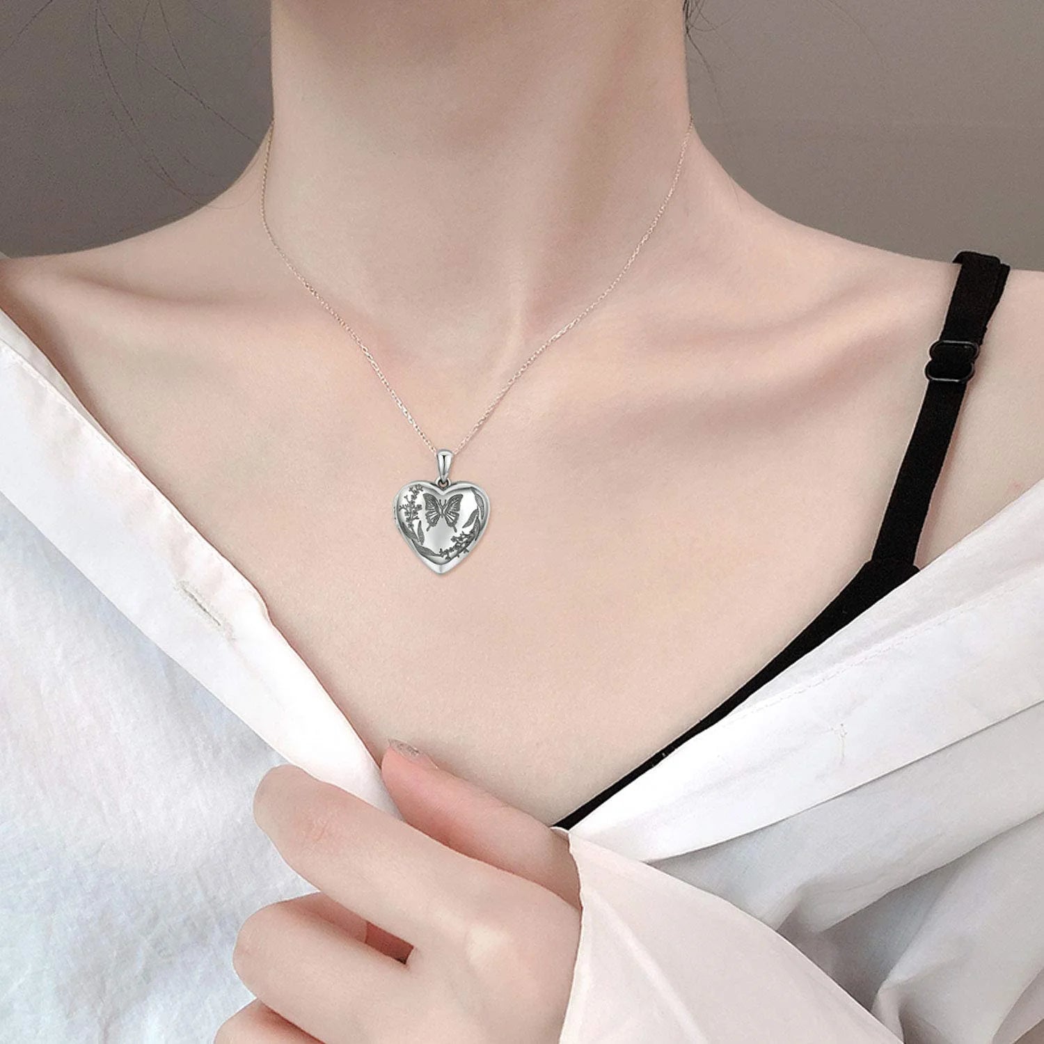 Butterfly Locket Necklace 925 Sterling Silver Heart Locket Necklace That Holds Pictures Memorial Necklace Locket Jewelry Gifts for Women