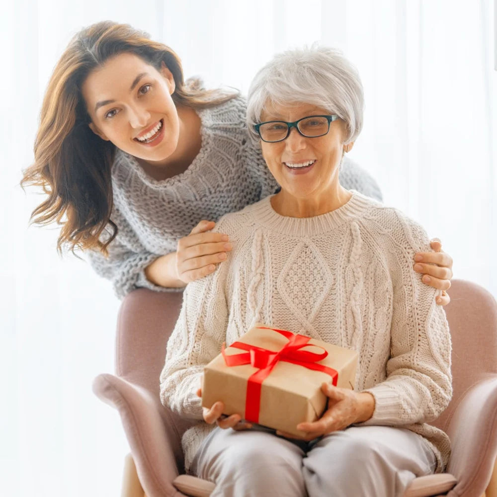 Gratitude Wooden Plaque, Heartfelt Thank You Gift for Women, Men, Friends, and Mom, Desk Decor for Family, Coworkers, Teachers, and Loved Ones