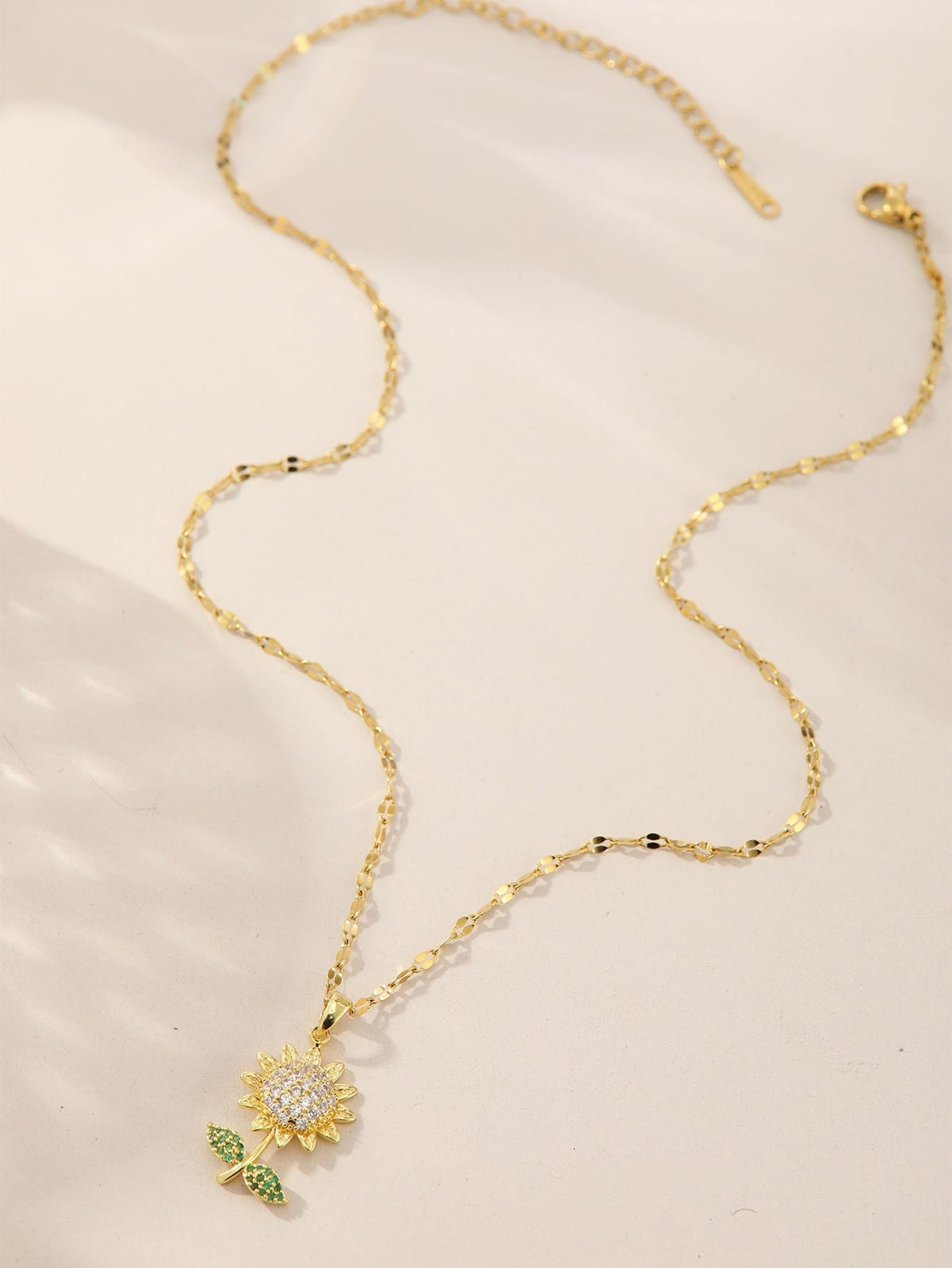 Rhinestone Decor Sunflower Pendant Necklace for Women Jewelry for Women Necklace